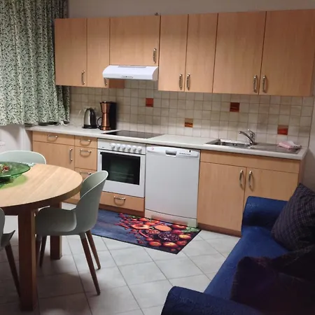 Gadenstaetter In Der *