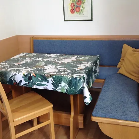 Gadenstaetter In Der زيل أم سي