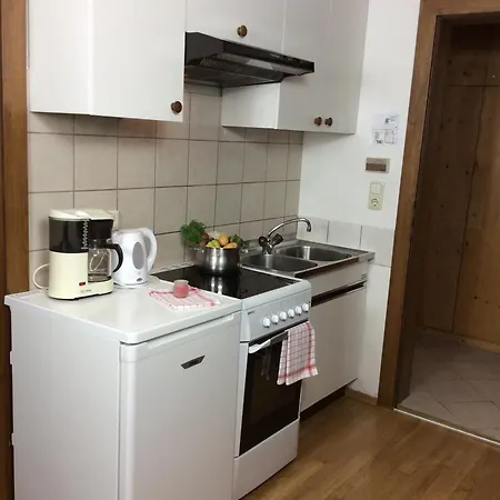 Gadenstaetter In Der *