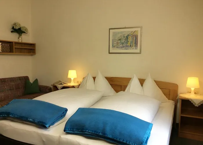 Gadenstaetter In Der *